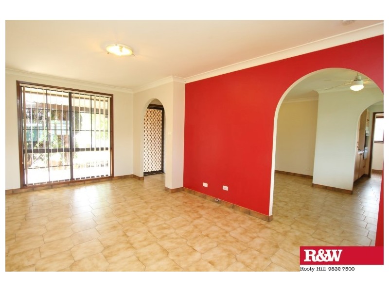 13 Chesham Place, Plumpton NSW 2761