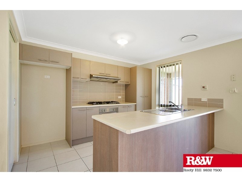 5 Pandorea Street, Claremont Meadows NSW 2747