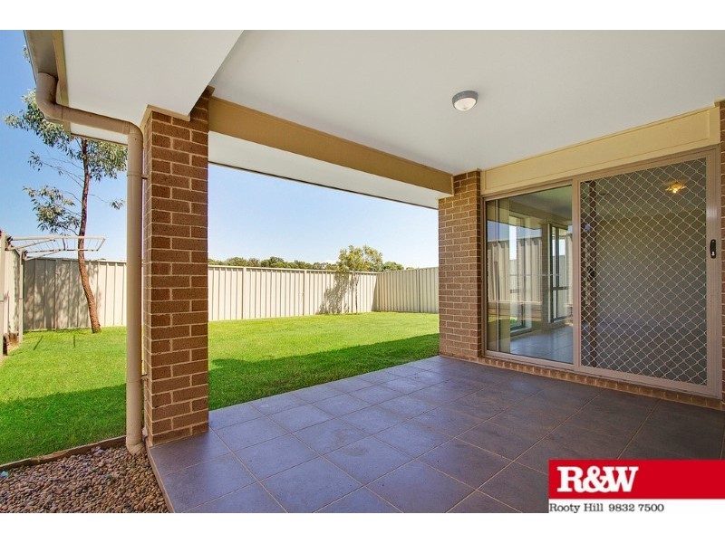 5 Pandorea Street, Claremont Meadows NSW 2747