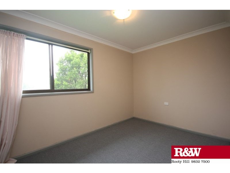 6 Pinang Avenue, Whalan NSW 2770