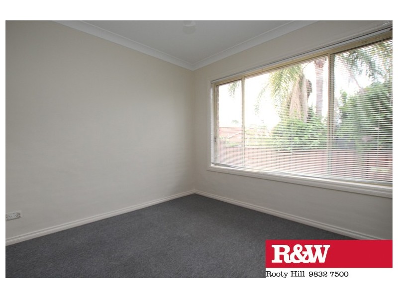 12 Leanne Place, Quakers Hill NSW 2763