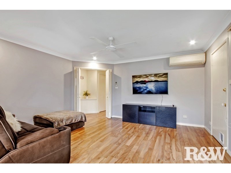 10 Redgum Circuit, Glendenning NSW 2761