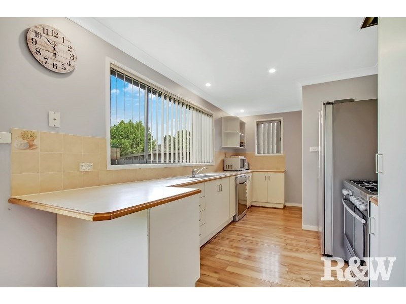 10 Redgum Circuit, Glendenning NSW 2761