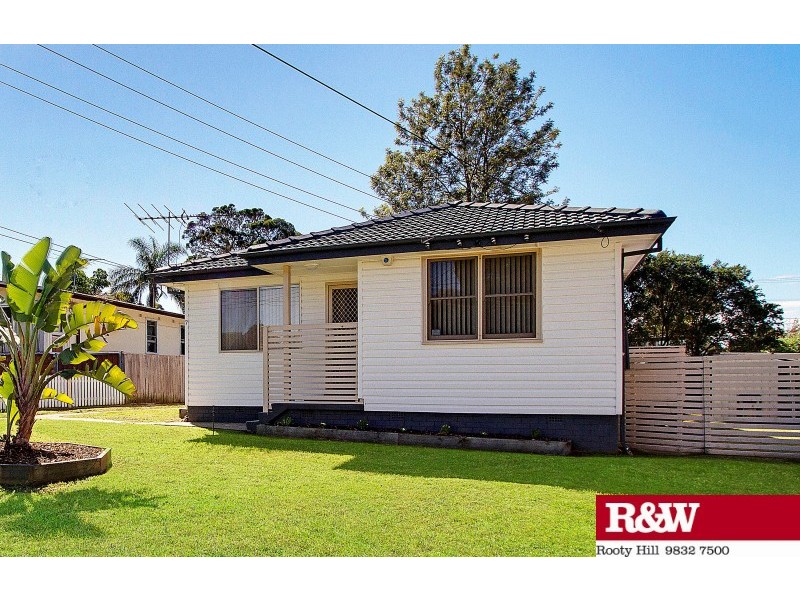 7 Luzon Avenue, Lethbridge Park NSW 2770