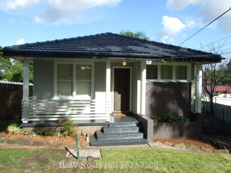 30 Luzon Avenue, Lethbridge Park NSW 2770