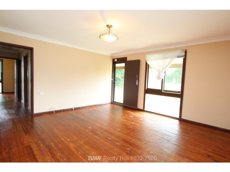18 Mackellar Road, Hebersham NSW 2770