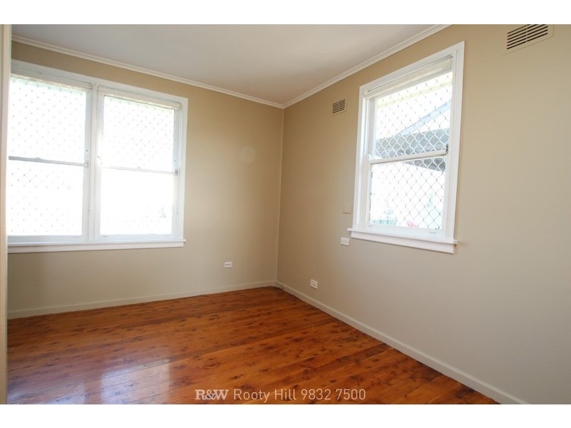 221 Samarai Road, Whalan NSW 2770