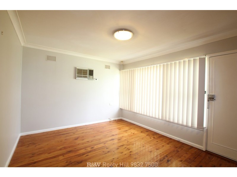 20 Melanesia Avenue, Lethbridge Park NSW 2770