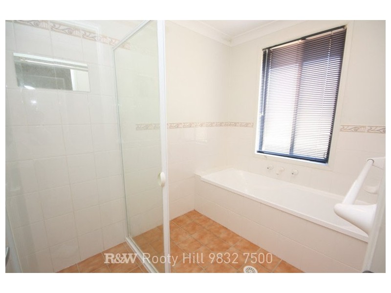 104 Parkwood Crescent, Plumpton NSW 2761