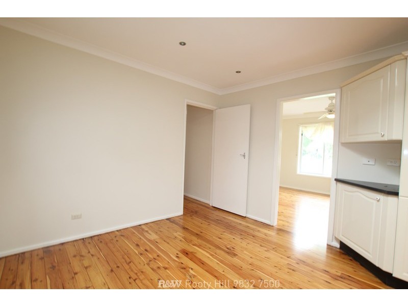 25 Sheba Crescent, South Penrith NSW 2750