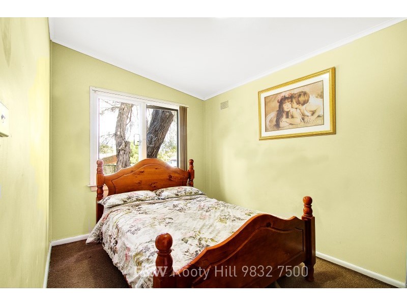 29 Neriba Crescent, Whalan NSW 2770