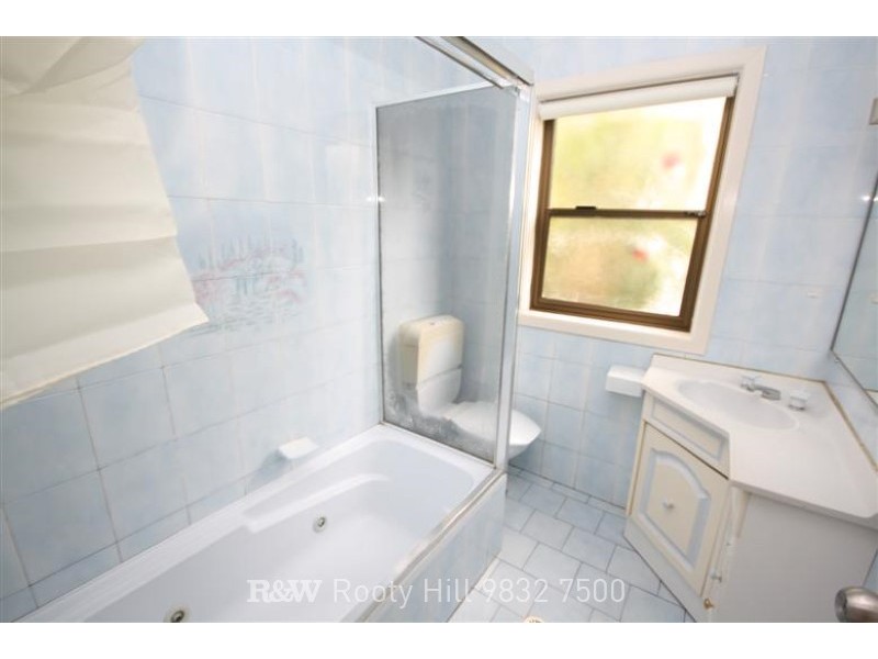 15 Stapleton Parade, St Marys NSW 2760