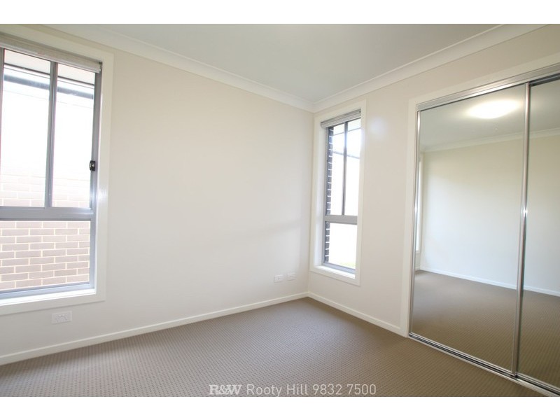 27 Herford Street, Ropes Crossing NSW 2760