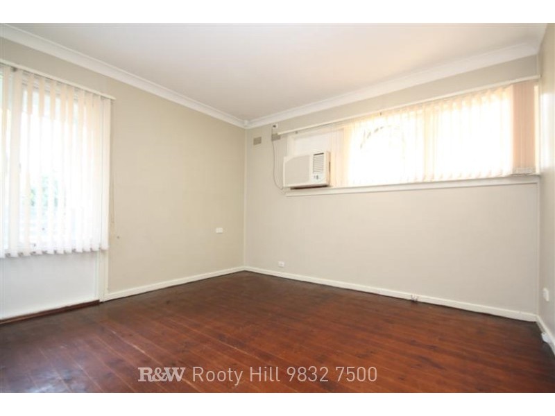 5 Kista Dan Avenue, Tregear NSW 2770