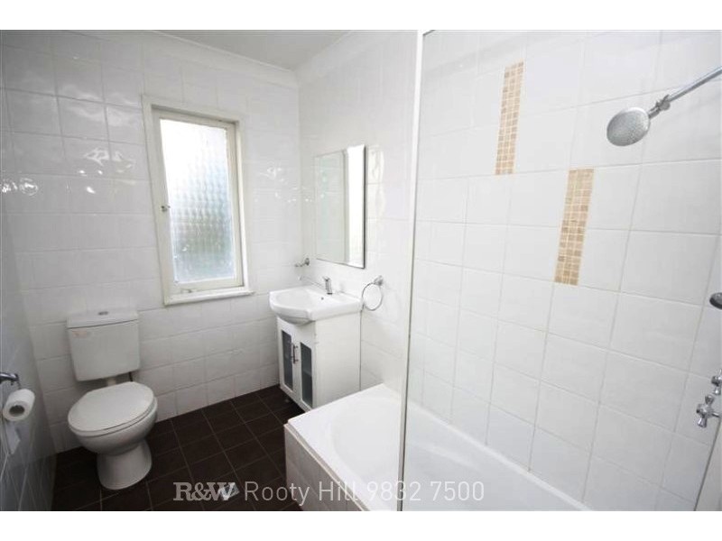 5 Kista Dan Avenue, Tregear NSW 2770