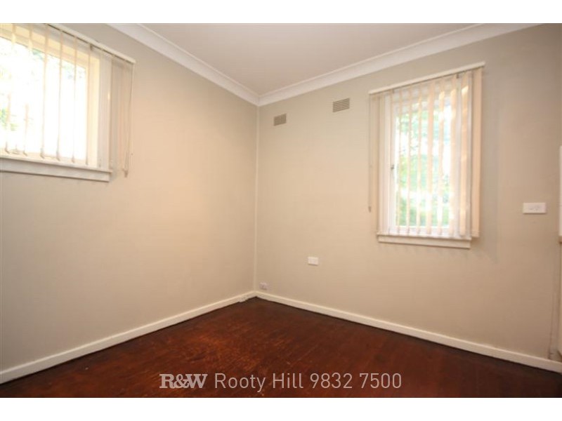 5 Kista Dan Avenue, Tregear NSW 2770