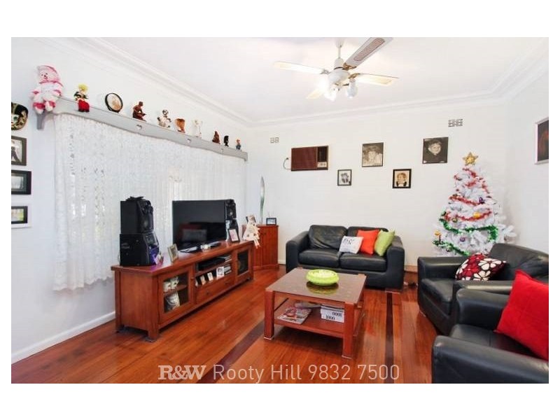 7 Dina Beth Avenue, Blacktown NSW 2148
