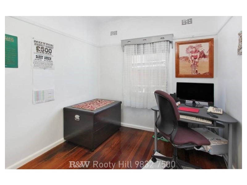 7 Dina Beth Avenue, Blacktown NSW 2148