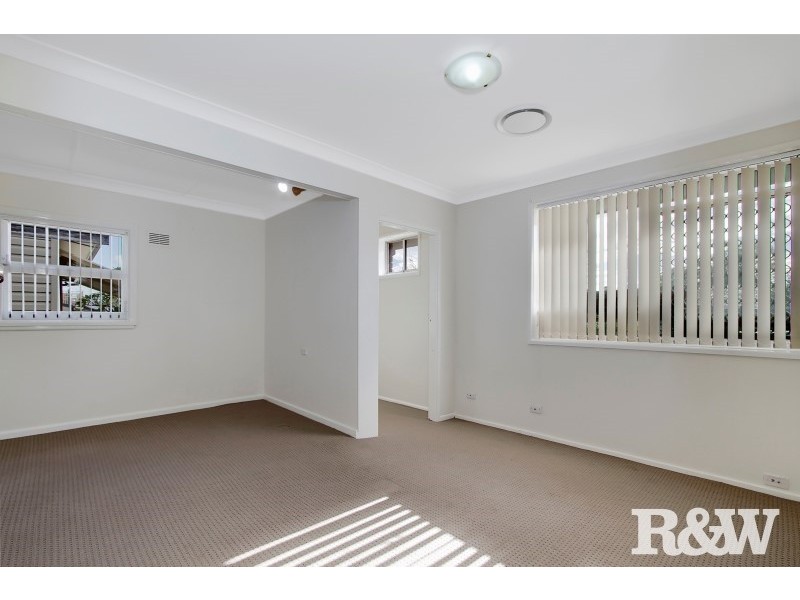 11 Nancy Street, St Marys NSW 2760