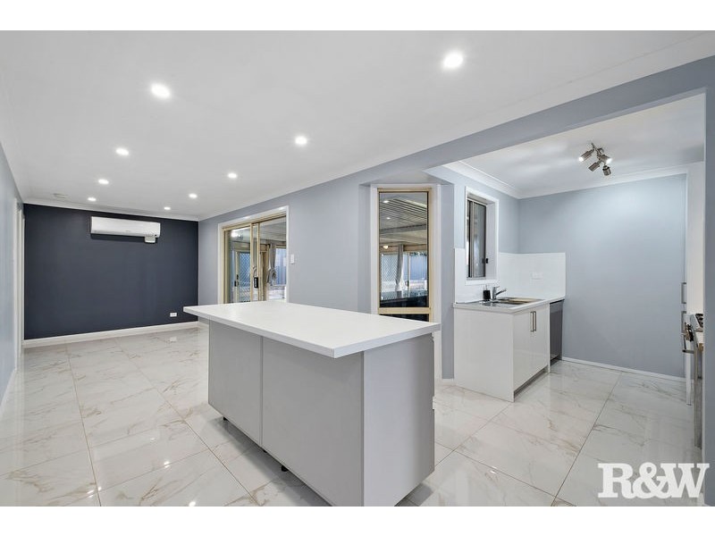 30 Kingfisher Place, Glendenning NSW 2761