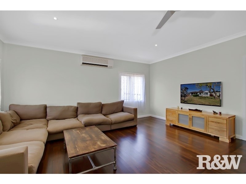 2A Lincoln Drive, Cambridge Park NSW 2747