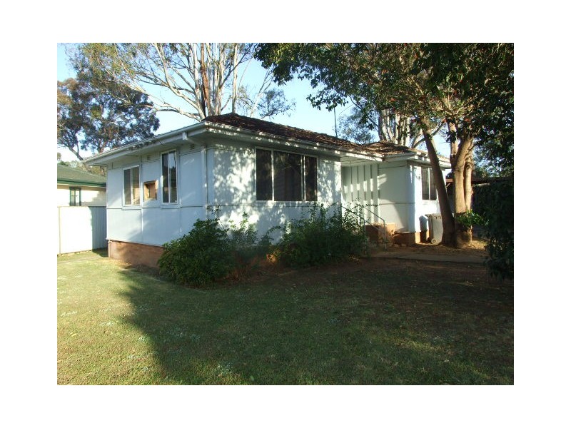 18 SYCAMORE STREET, North St Marys NSW 2760