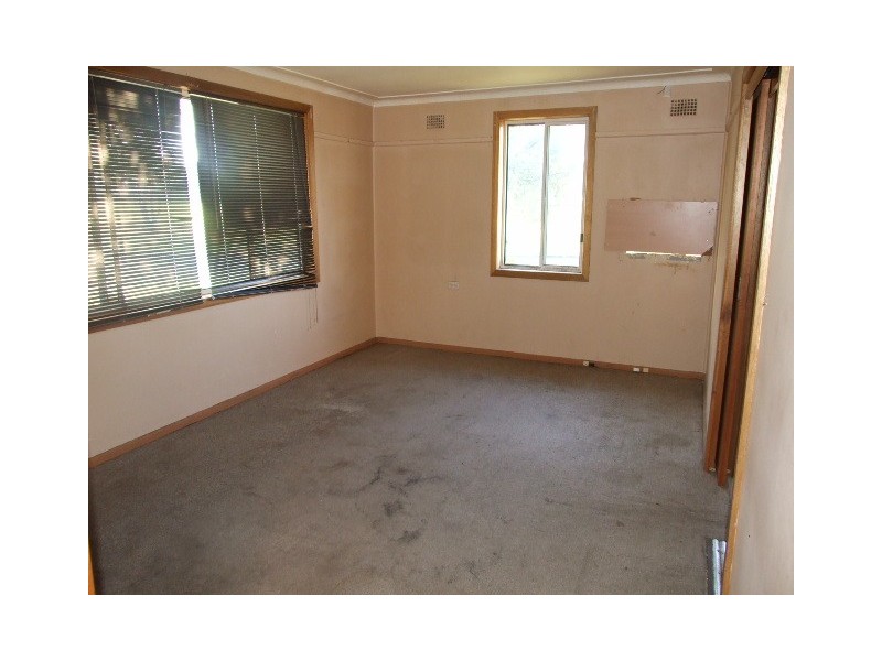 18 SYCAMORE STREET, North St Marys NSW 2760