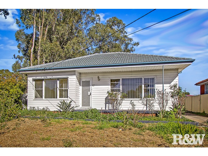 16 Wattle Place, Rooty Hill NSW 2766
