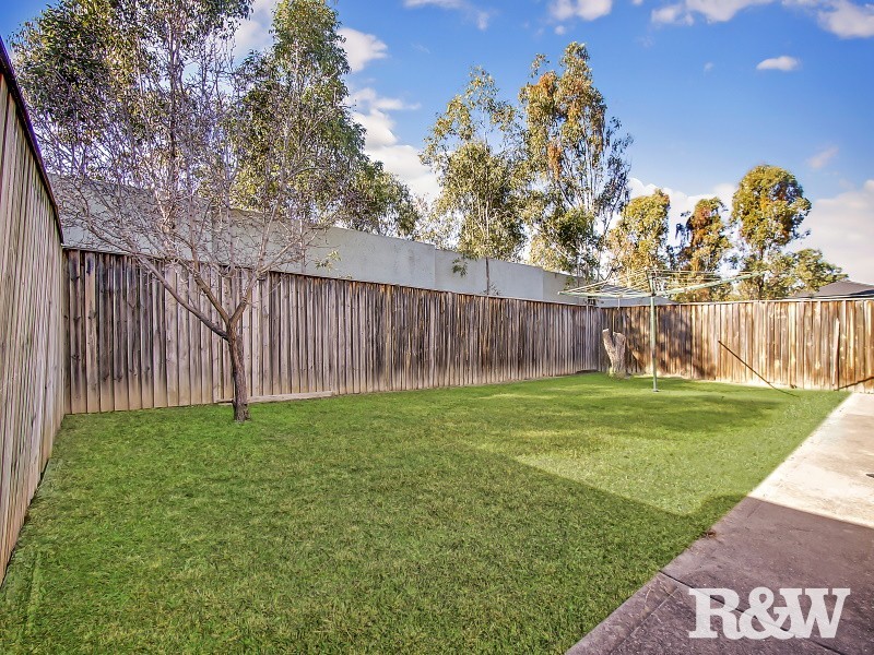 27 Yatay Place, Plumpton NSW 2761