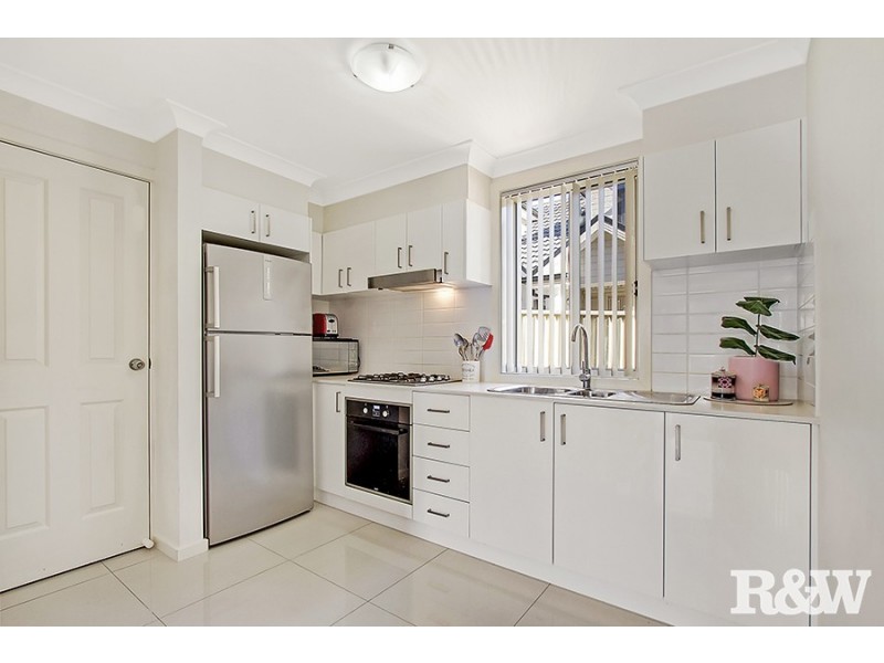 2/10 Brisbane Street, Oxley Park NSW 2760