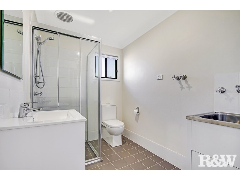 32A Marquesa Crescent, Lethbridge Park NSW 2770