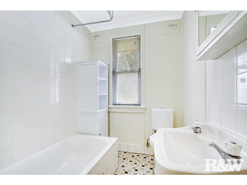 8 Petrel Place, Tregear NSW 2770