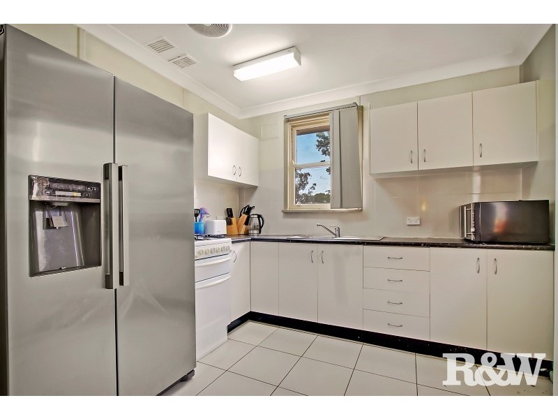 24 Waikanda Crescent, Whalan NSW 2770