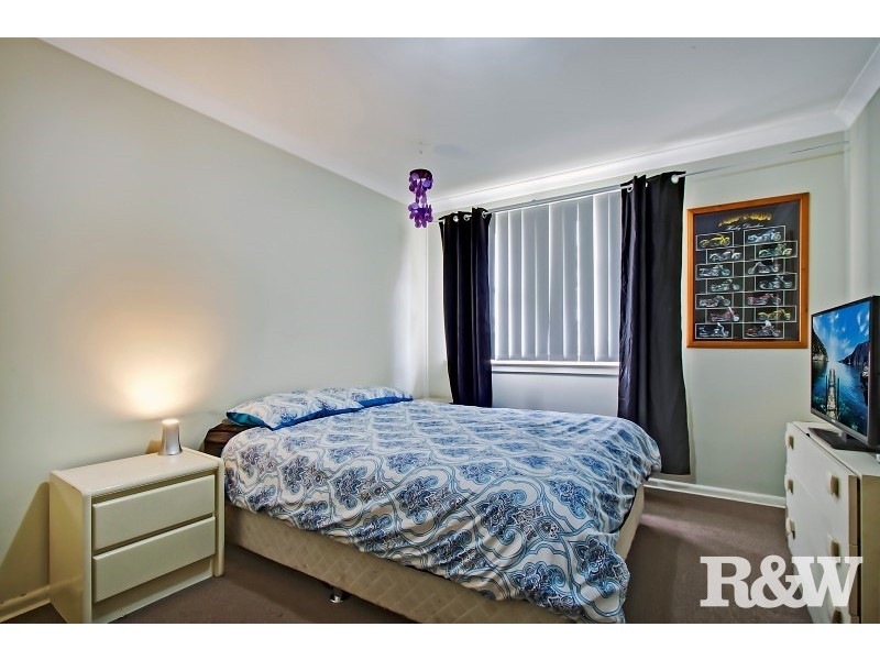 24 Waikanda Crescent, Whalan NSW 2770