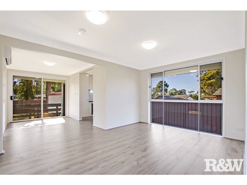 15 Roebuck Crescent, Willmot NSW 2770