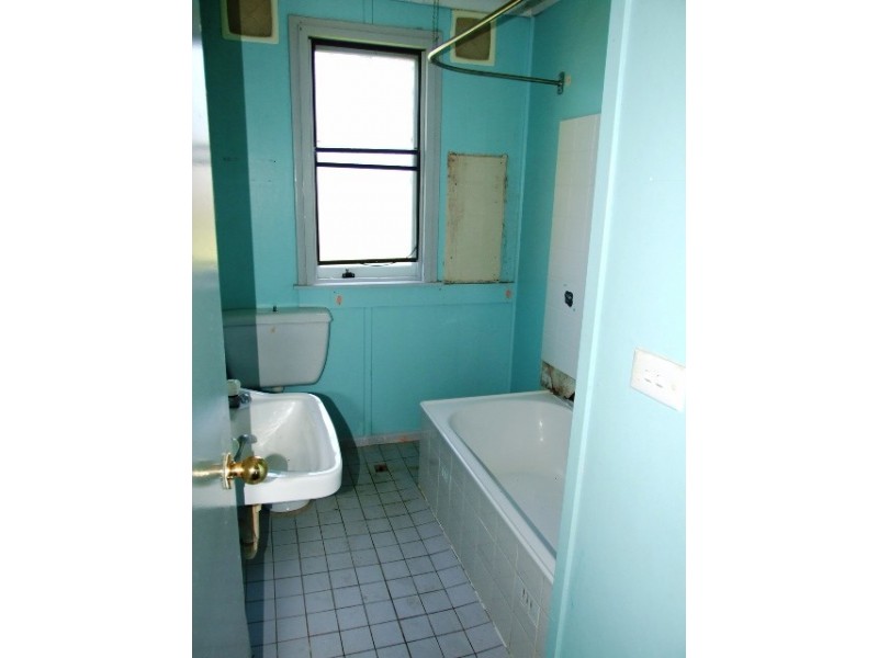 39 PITCAIRN AVENUE, Lethbridge Park NSW 2770