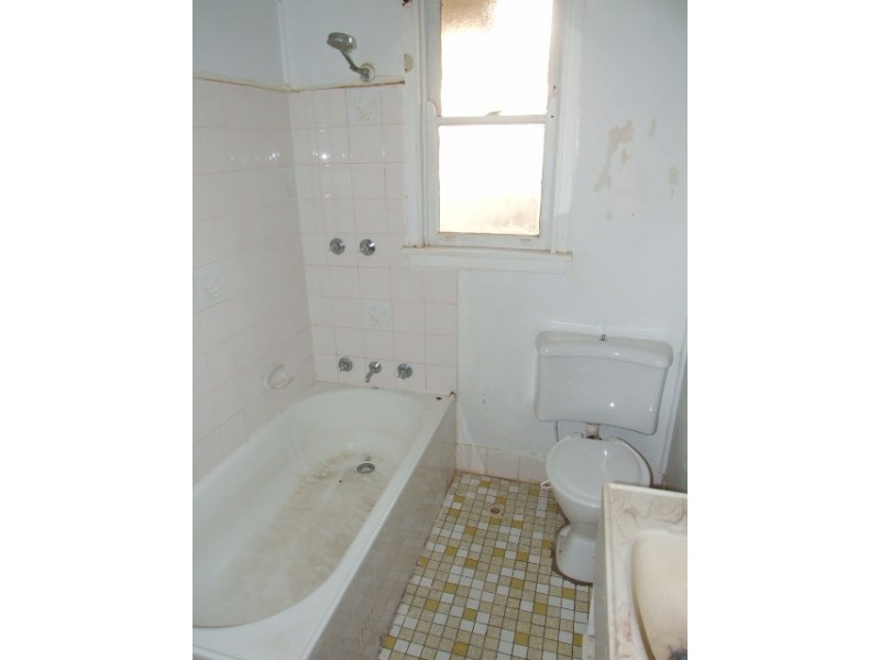 12  DAMPIER PLACE, Whalan NSW 2770