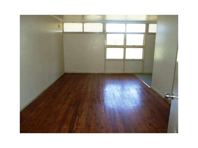 33 ELLSWORTH DRIVE, Tregear NSW 2770