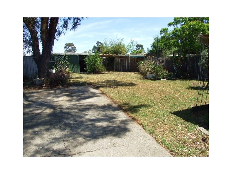 17  MAPLE ROAD, St Marys NSW 2760