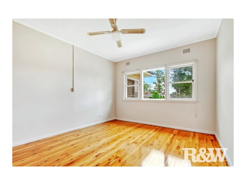 8 Perkins Street, Rooty Hill NSW 2766