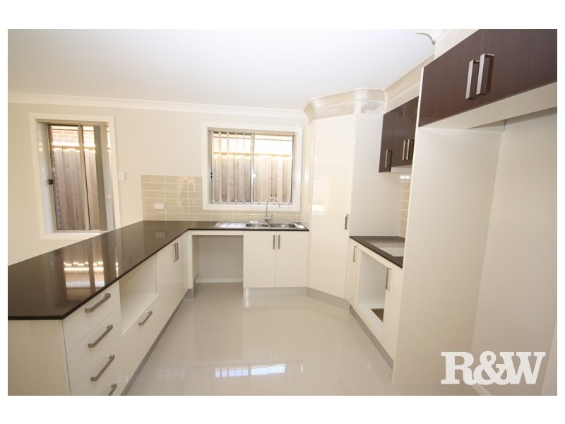 6 Twynam Place, Minto NSW 2566