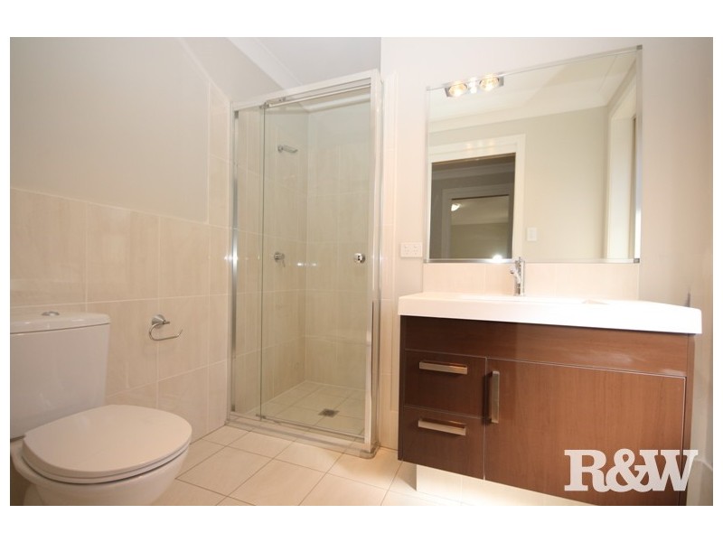 6 Twynam Place, Minto NSW 2566