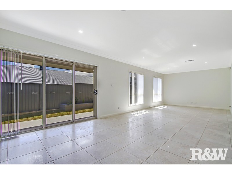23 Richards Loop, Oran Park NSW 2570