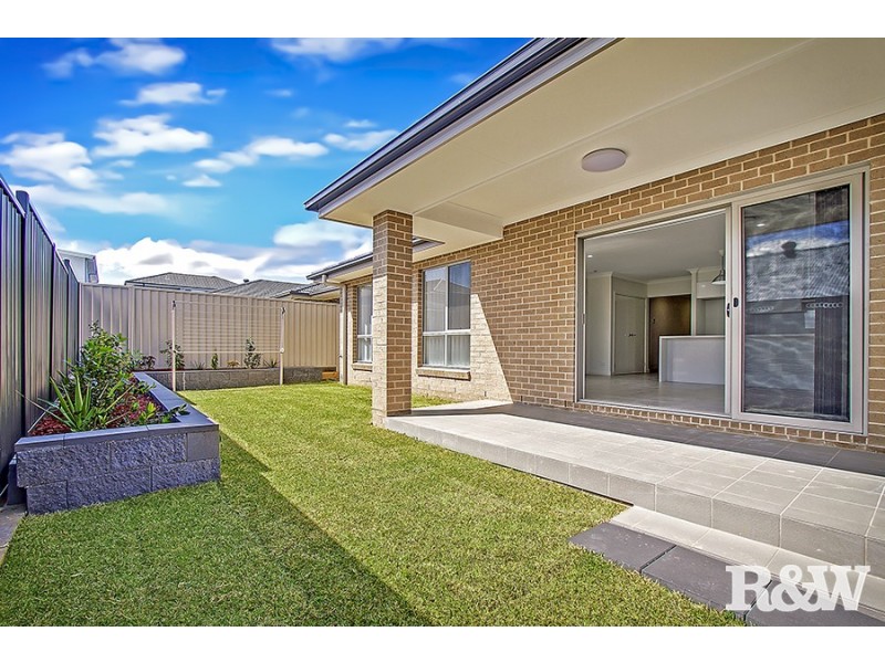 23 Richards Loop, Oran Park NSW 2570