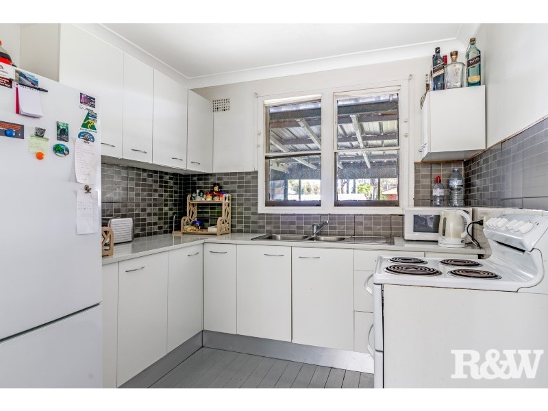 18 Pelsart Avenue, Willmot NSW 2770