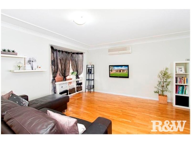 42 Mifsud Crescent, Oakhurst NSW 2761