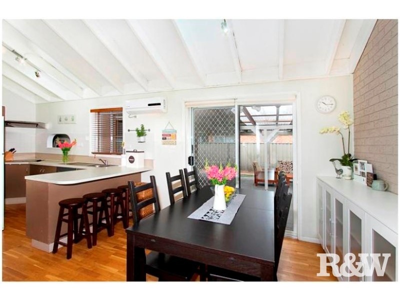 42 Mifsud Crescent, Oakhurst NSW 2761