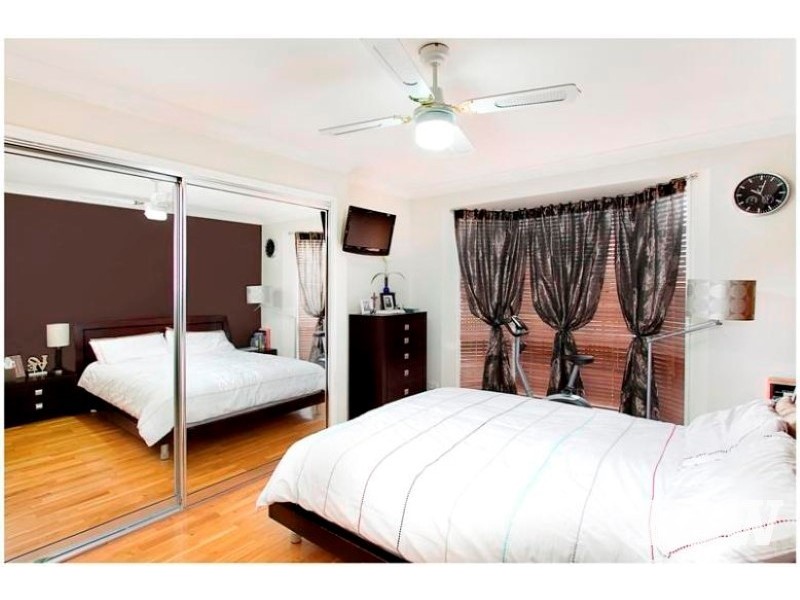 42 Mifsud Crescent, Oakhurst NSW 2761