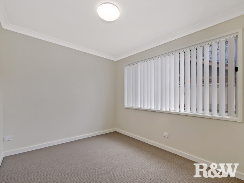 47 Palau Crescent, Lethbridge Park NSW 2770