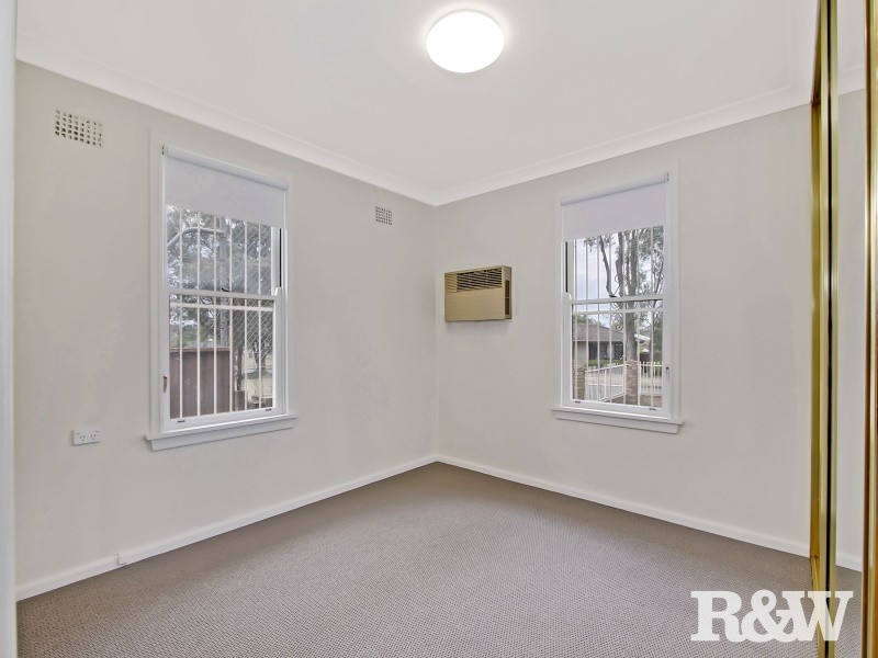 47 Palau Crescent, Lethbridge Park NSW 2770